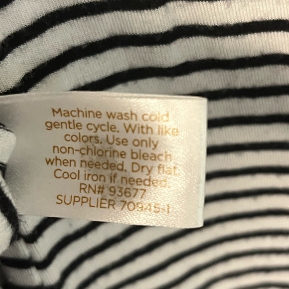 Decree Striped Long Sleeve Oversized Striped Top. Size XS. - Picture 3 of 9